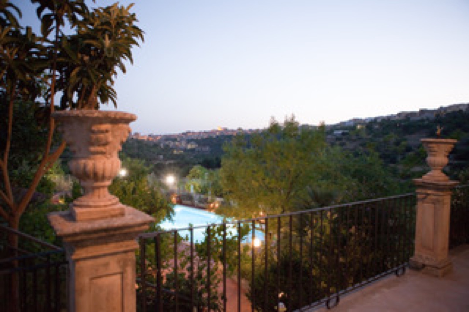 Pool and valley at Villa Modica
